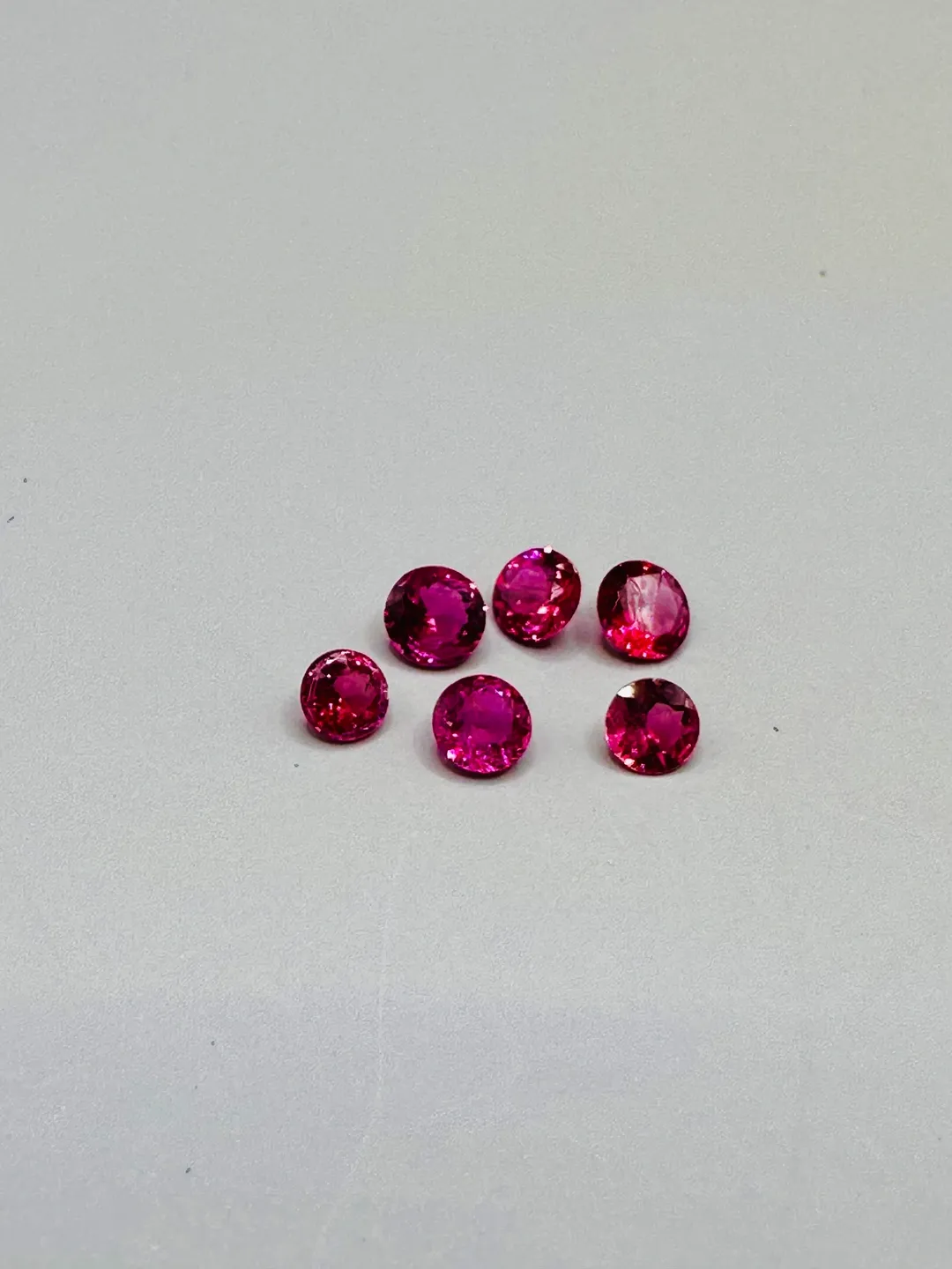 3mm Natural Red Beryl Rounds
